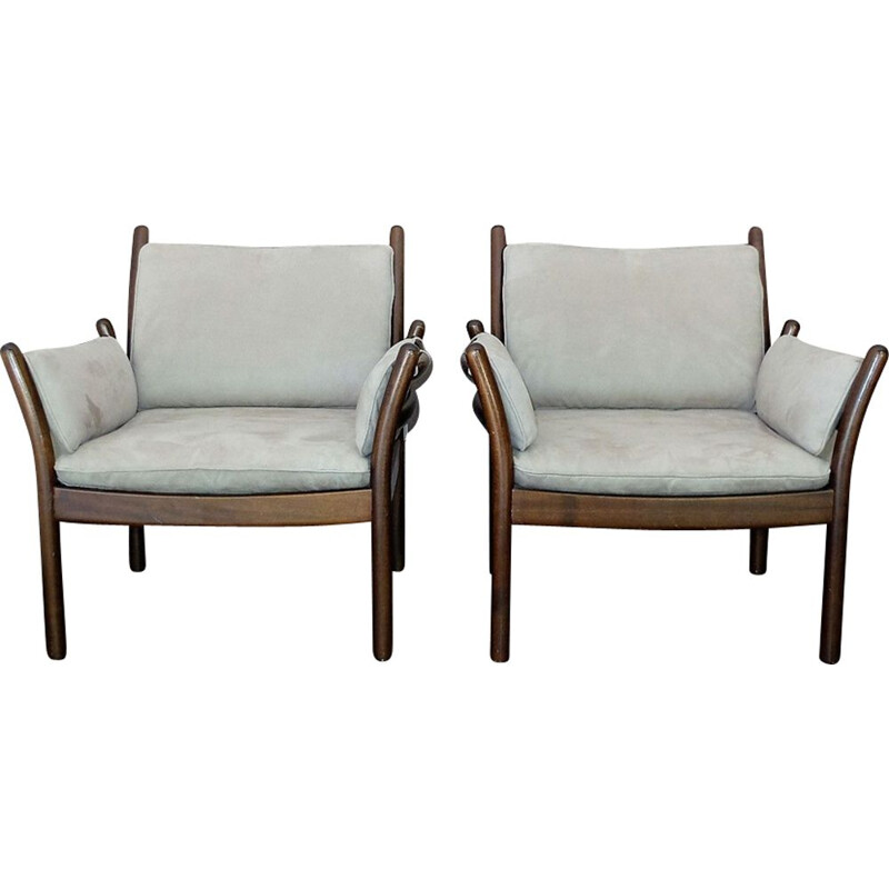 Pair of vintage scandinavian armchairs by Illum Wikkelson - 1970s