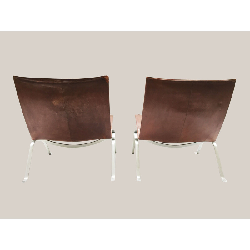 Pair of Vintage armchairs "PK22" by Poul Kjaerholm - 1960s