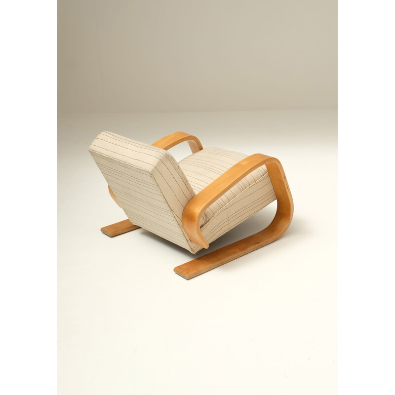 Vintage "Tank" armchair by Alvar Aalto for Artek - 1940s