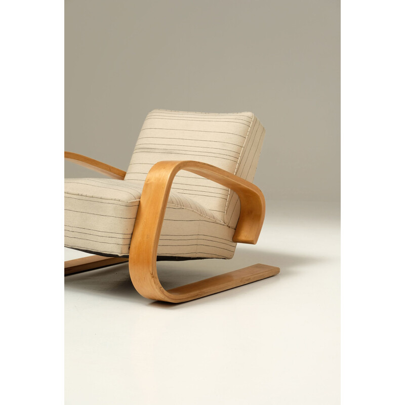 Vintage "Tank" armchair by Alvar Aalto for Artek - 1940s