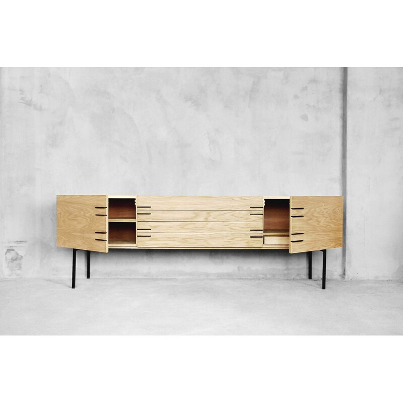 Vintage minimalist Belgian sideboard in oak - 1970s