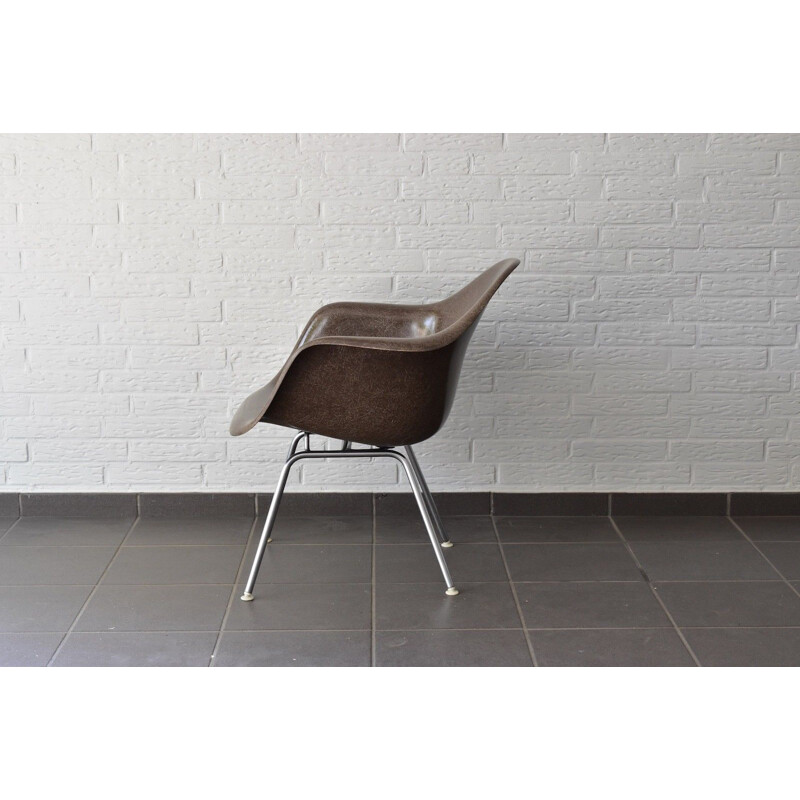 Suite de 2 fauteuils vintage en fibre de verre par Charles & Ray Eames pour Vitra - 1960