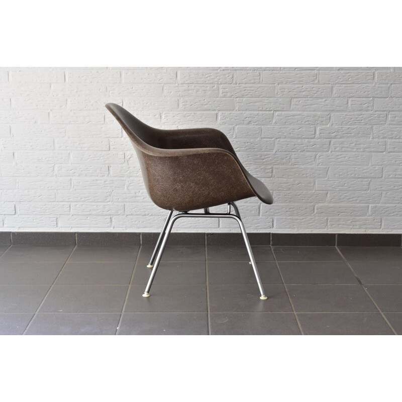 Vintage set of 2 chairs in fiberglass by Charles & Ray Eames Vitra - 1960s