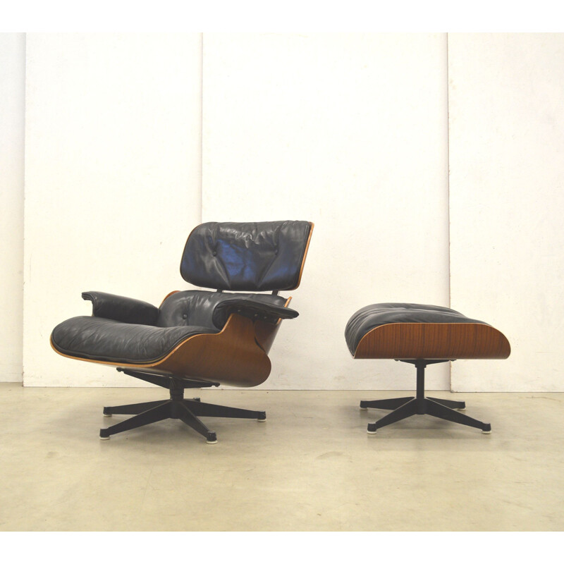 Vintage Lounge chair & Ottoman by Eames for Herman Miller  - 1950s