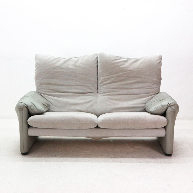 Vintage two-seater sofa "Maralunga" in leather by Vico Magistretti for Cassina - 1970s