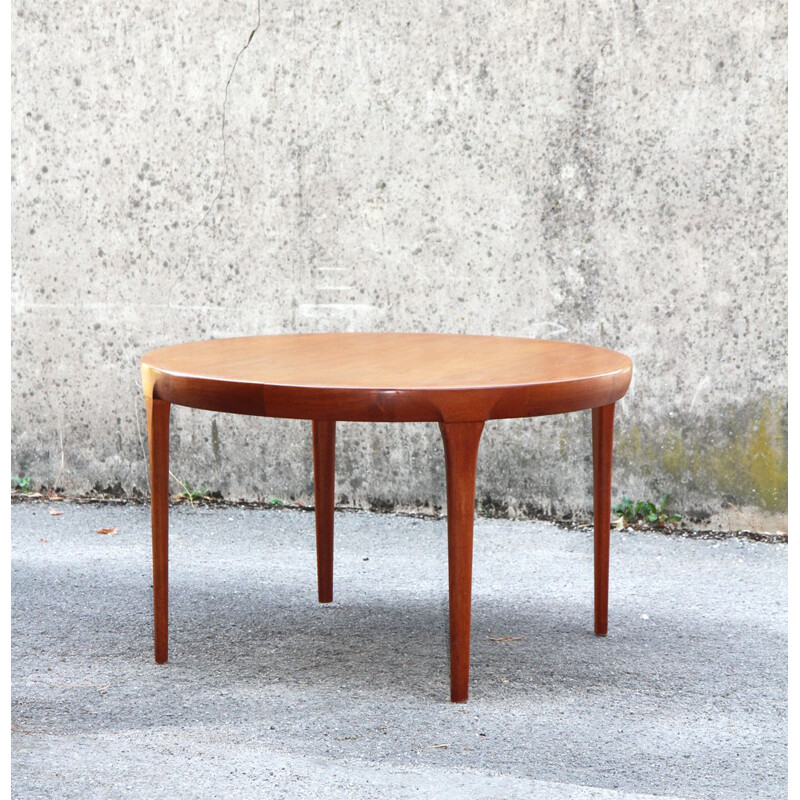 Vintage scandinavian round dining table - 1960s