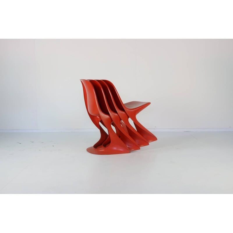 Suite de 4 chaises vintage rouges par Alexander Begge pour Casala - 1970