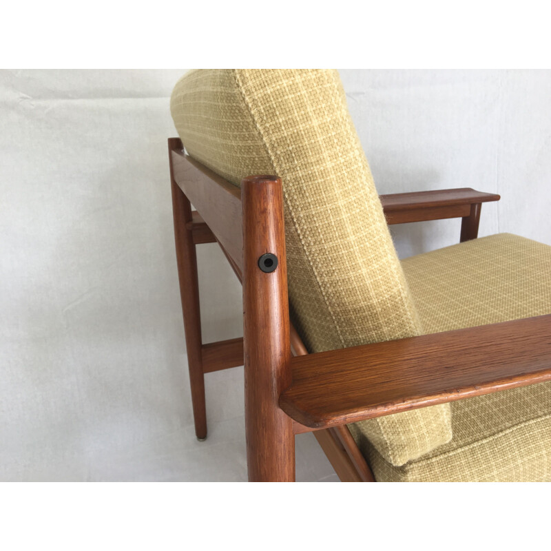 Set of 2 vintage green Scandinavian armchairs - 1960s