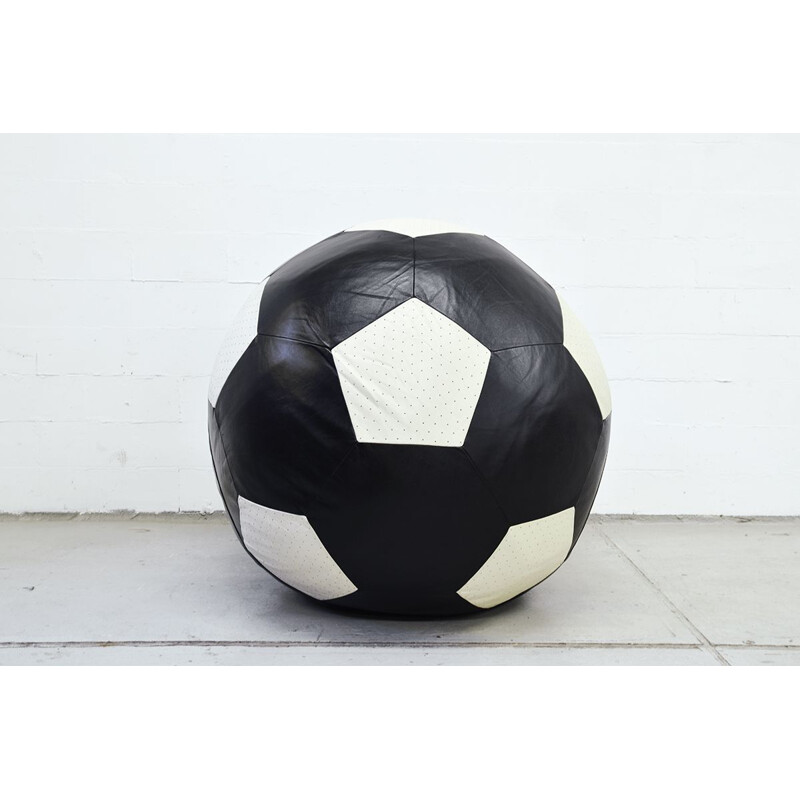 Vintage Football chair by Leolux