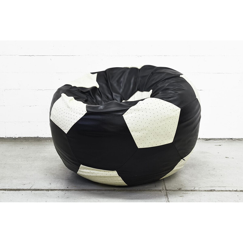 Fauteuil vintage football par Leolux