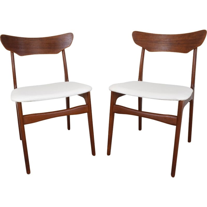 Suite de 2 chaises danoises blanches en teck par Schionning & Elgaard pour Randers Møbelfabrik - 1960