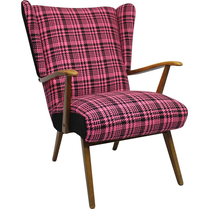 Vintage pink wing chair in wood - 1950s 