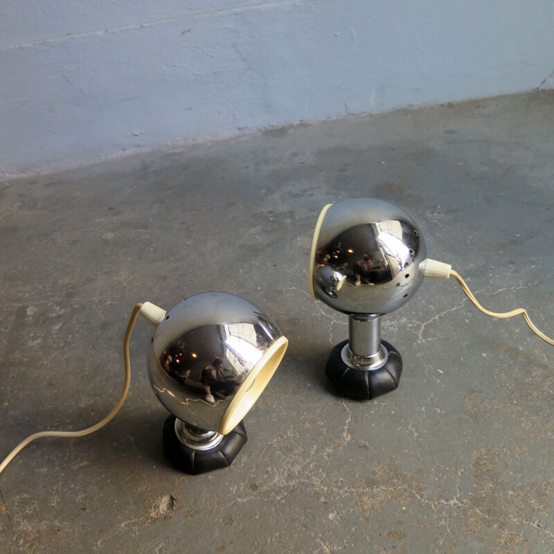 Vintage set of 2 table lamps with bean chrome base 