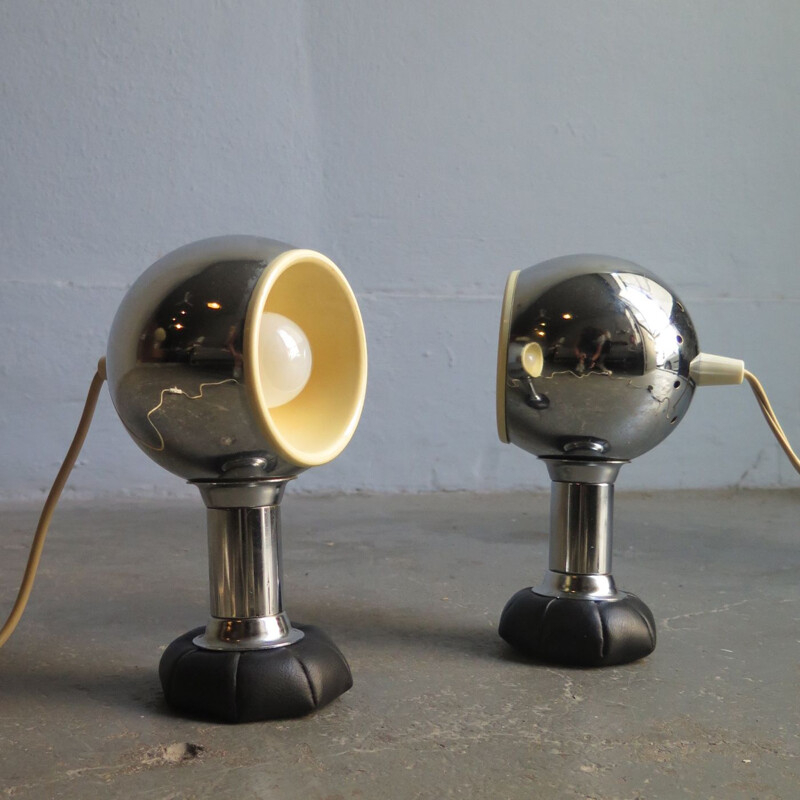Vintage set of 2 table lamps with bean chrome base 