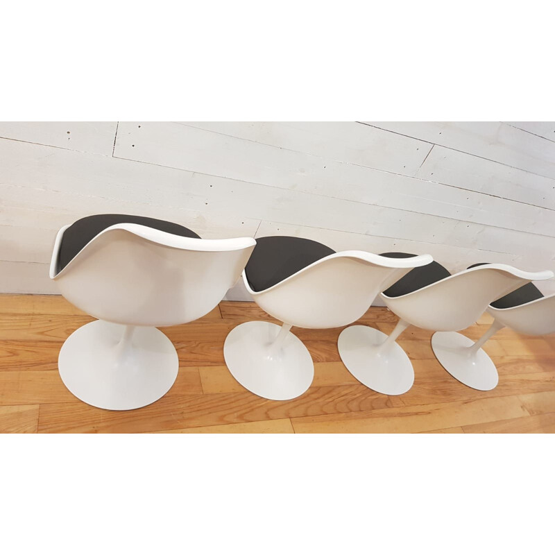 Suite de 4 chaises Tulip blanches vintage par Eero Saarinen pour Knoll - 1960
