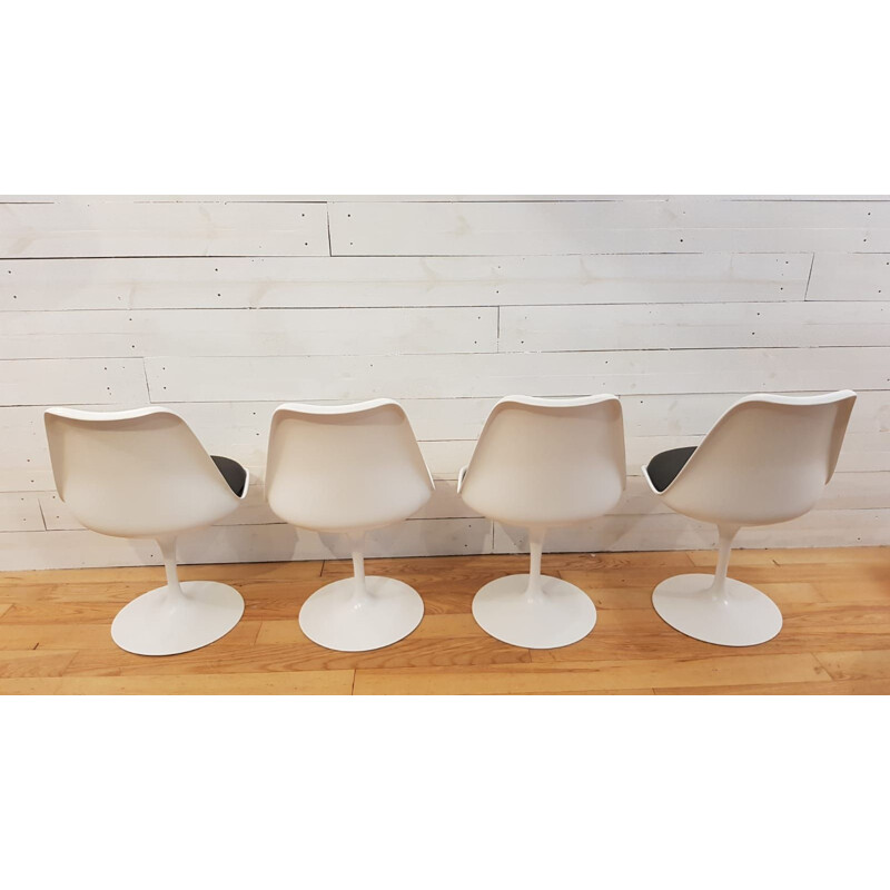 Suite de 4 chaises Tulip blanches vintage par Eero Saarinen pour Knoll - 1960