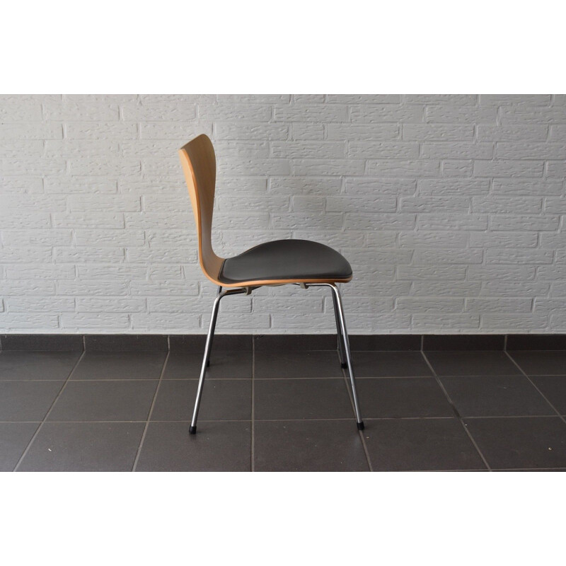 Vintage set of 2 chairs 3107 by Arne Jacobsen for Fritz Hansen - 1950s