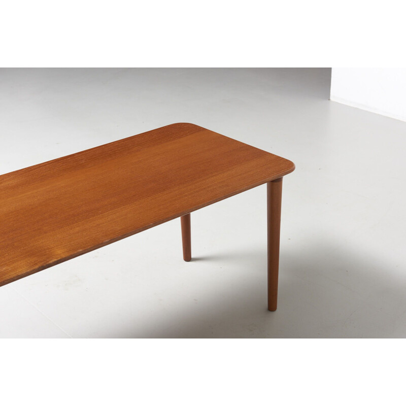 Table basse vintage en teck par Gustav Bahus pour Rastad & Relling