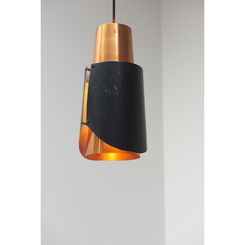 Suite de 2 suspension vintage model Østerport Pendants par Bent Karlby pour Lyfa 1960s