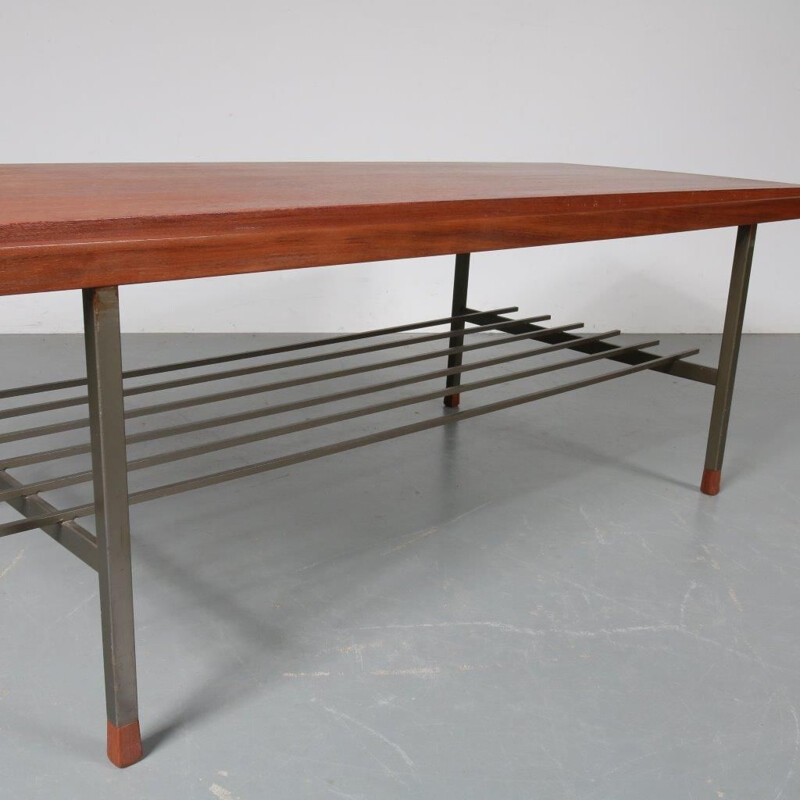Vintage coffee table with  reversible top