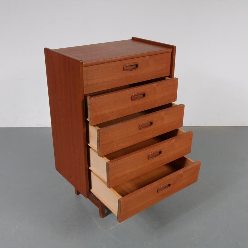 Vintage chest of drawers in teak with 5 drawers