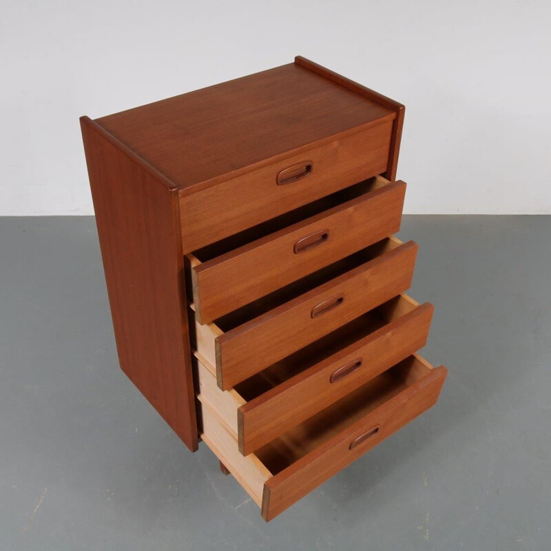 Vintage chest of drawers in teak with 5 drawers