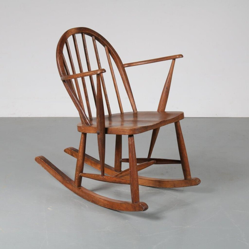 Vintage rocking chair in oak