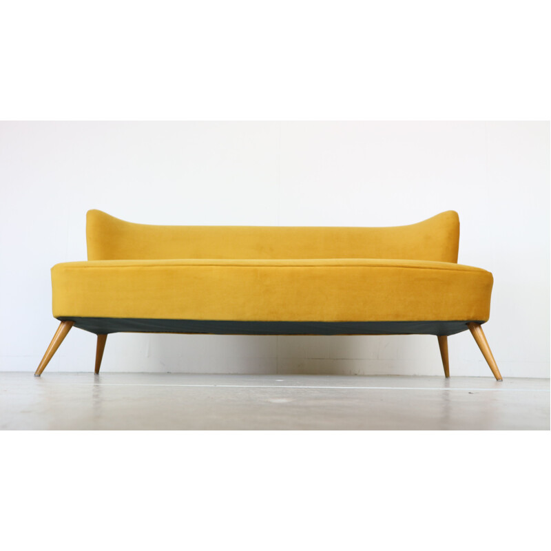 Vintage Cocktail 3-seater sofa in velvet 