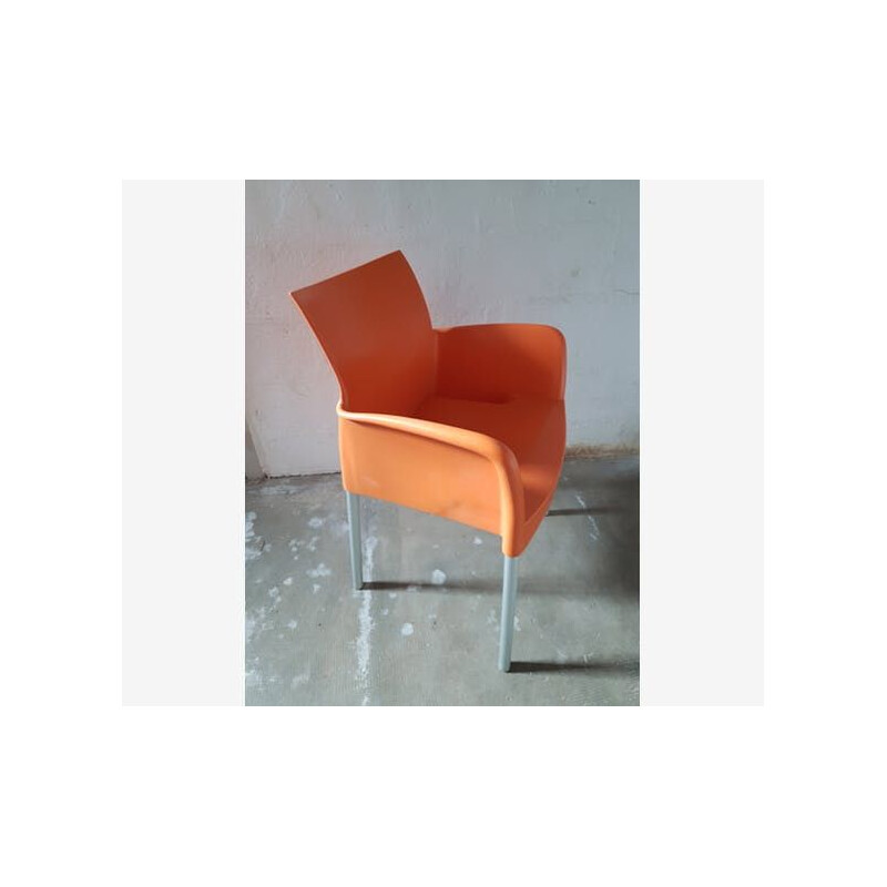 Suite de 3 fauteuils orange modèle Ice par Pedrali