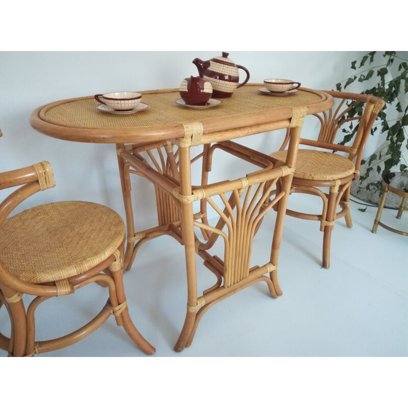 Set of 2 vintage chairs and table in rattan