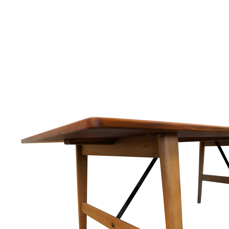 Vintage dining table in teak by Børge Mogensen