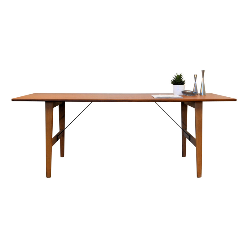 Vintage dining table in teak by Børge Mogensen