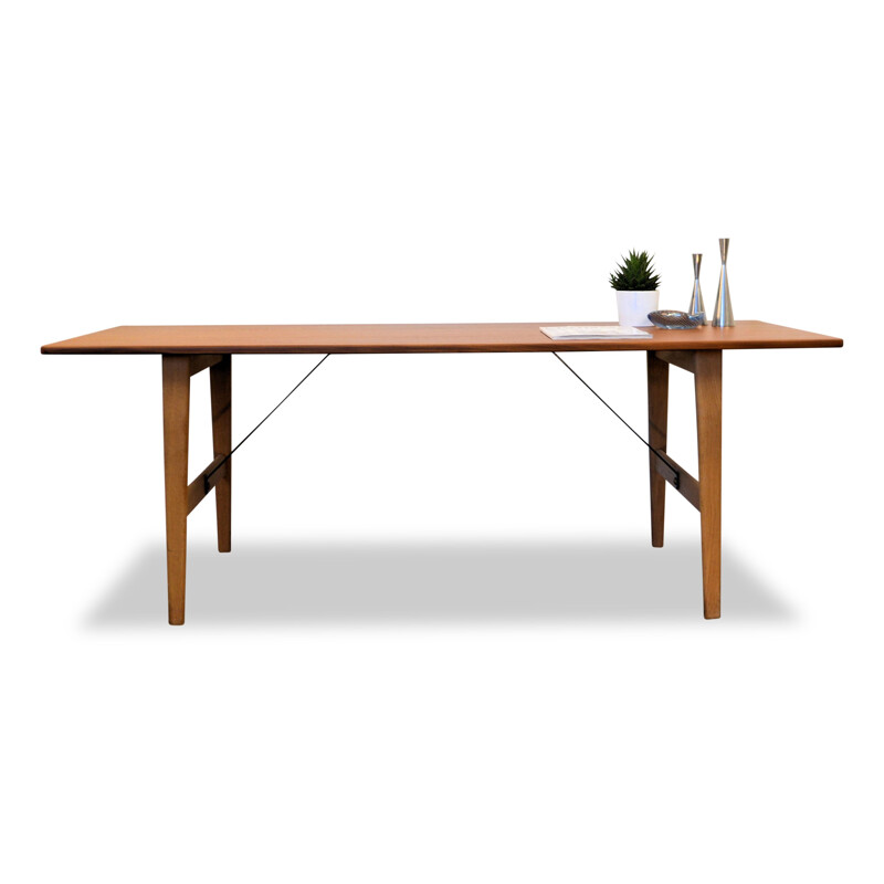 Vintage dining table in teak by Børge Mogensen