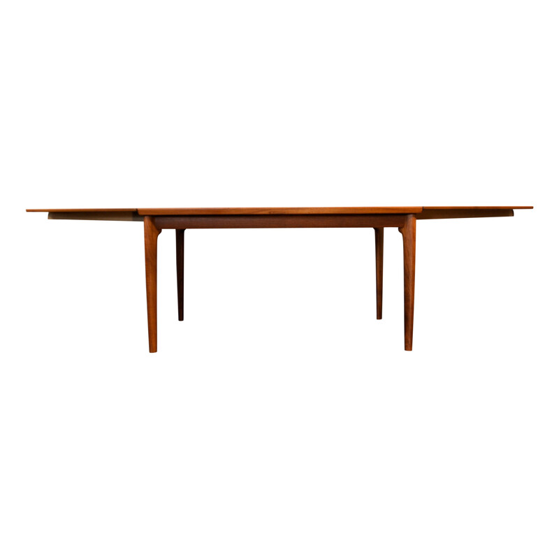 Vintage extendable dining table in teak by Grete Jalk