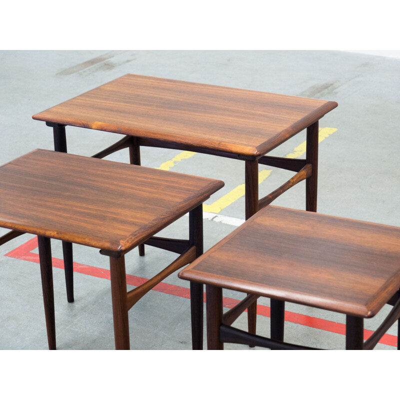 Suite de 3 tables gigognes vintage en palissandre par Arne Hovmand Olsen