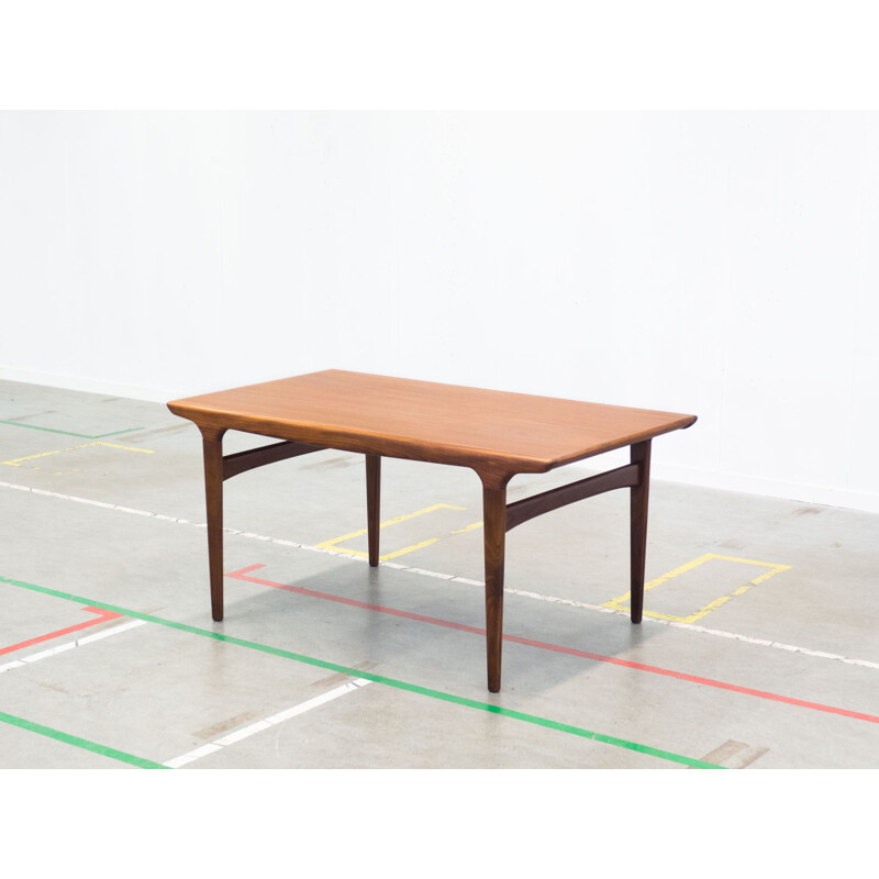 Vintage dining table by Johannes Andersen for Uldum Møbelfabrik