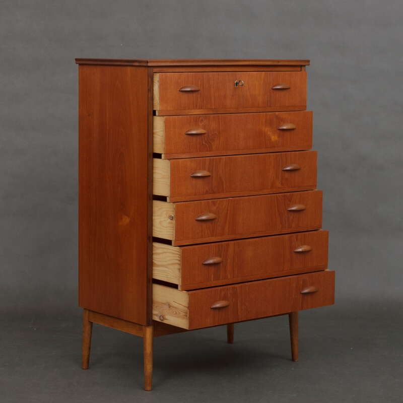 Vintage Danish chest of drawers in teak