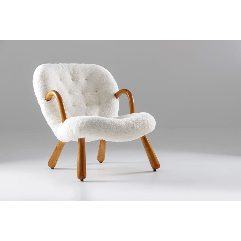 Vintage "Clam" chair by Phillip Arctander