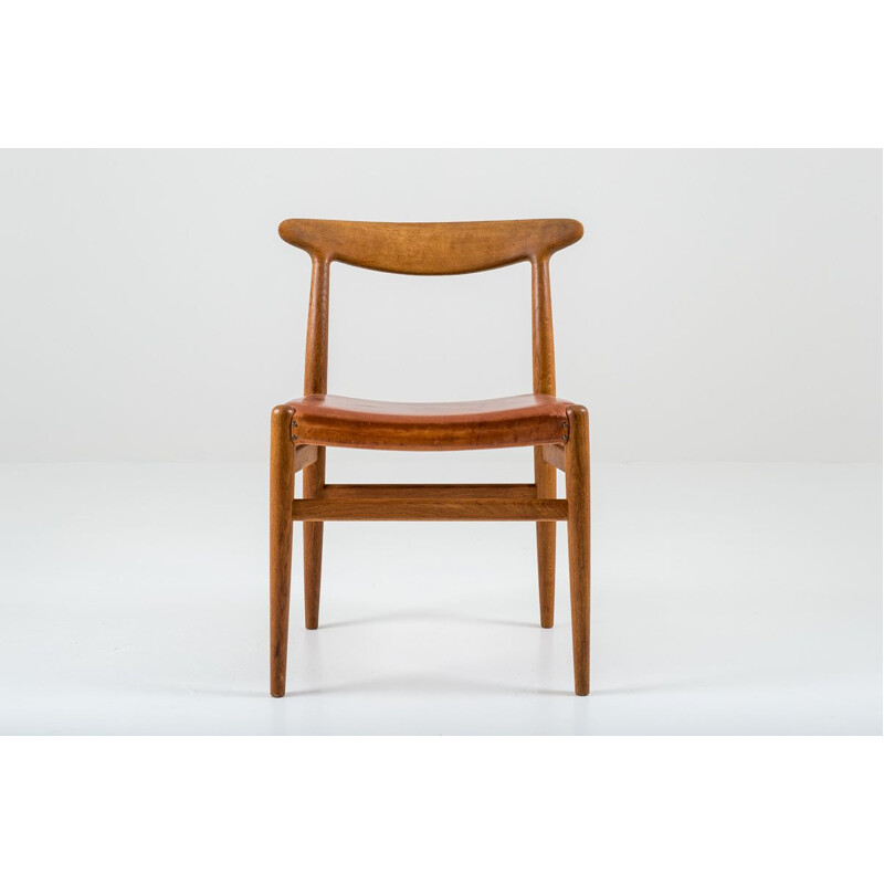 Set of 6 vintage Danish dining chairs "W2" by Hans J. Wegner