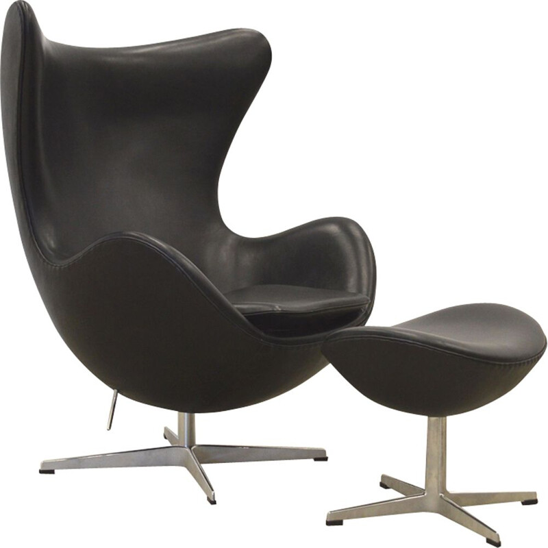 Vintage "egg" armchair & ottoman in black leather by Arne Jacobsen for Fritz Hansen