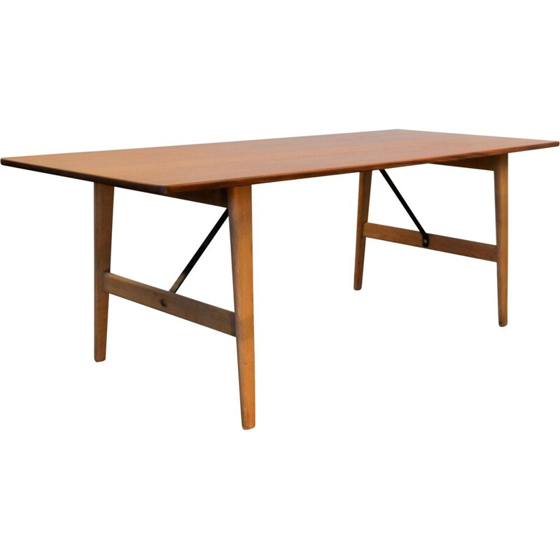 Vintage dining table in teak by Børge Mogensen