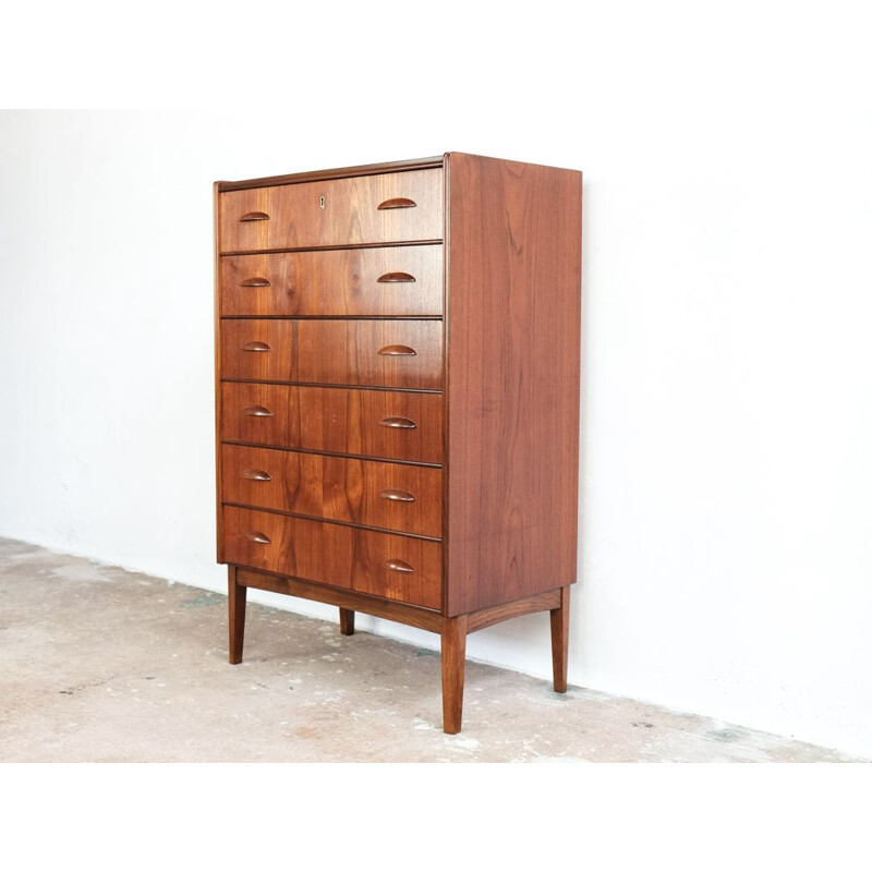 Vintage Danish chest of 6 drawers in teak