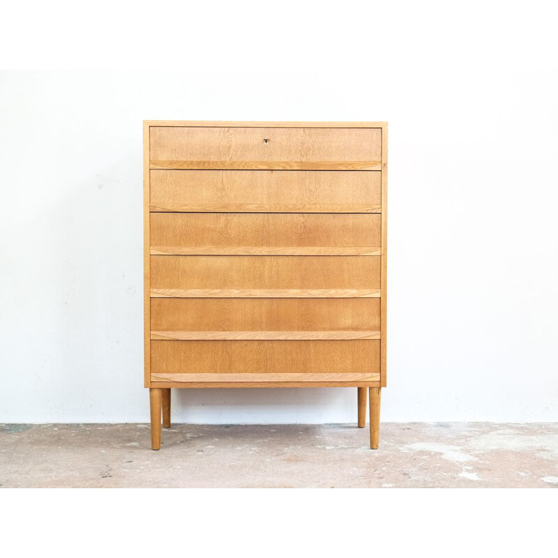 Vintage Danish chest of 6 drawers in oak