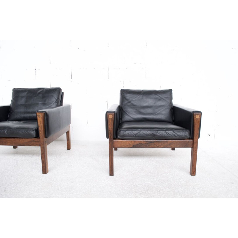 Set of 2 vintage "AP-62" armchairs by Hans Wegner