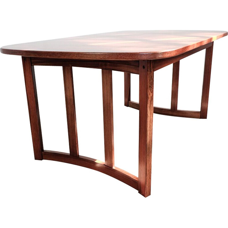 Vintage oval Danish dining table in rosewood