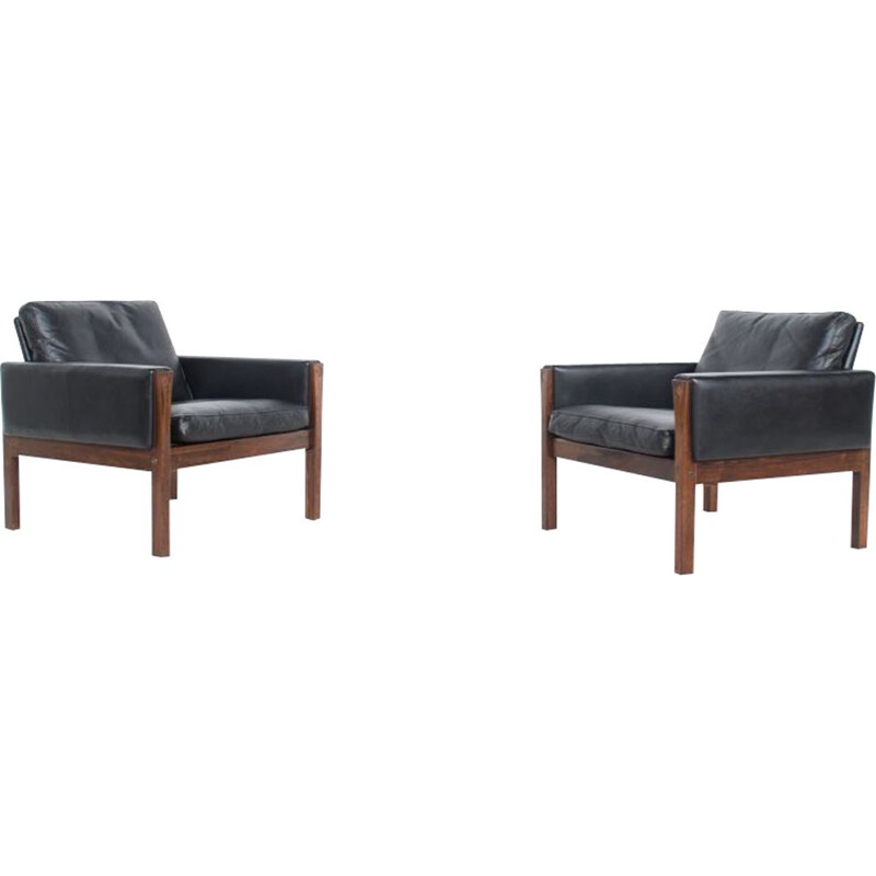 Set of 2 vintage "AP-62" armchairs by Hans Wegner