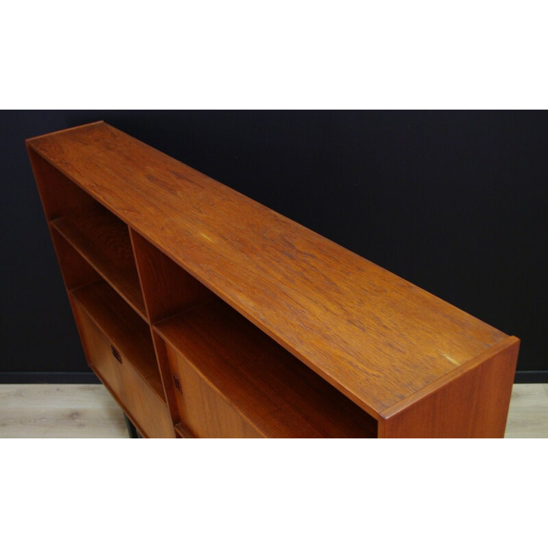 Vintage Danish bookcase in teak