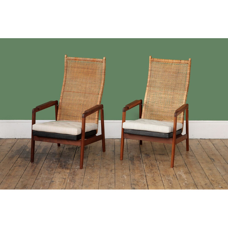 Vintage armchair with high back in rattan by P.J. Muntendam