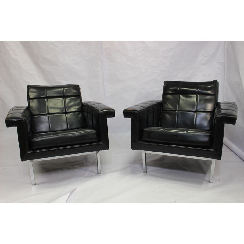 Vintage set of 2 armchairs in leather and chrome metal 