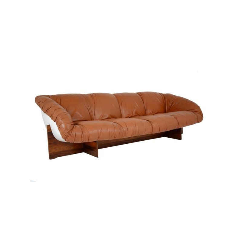 Vintage Brazilian sofa in leather by Percival Lafer 